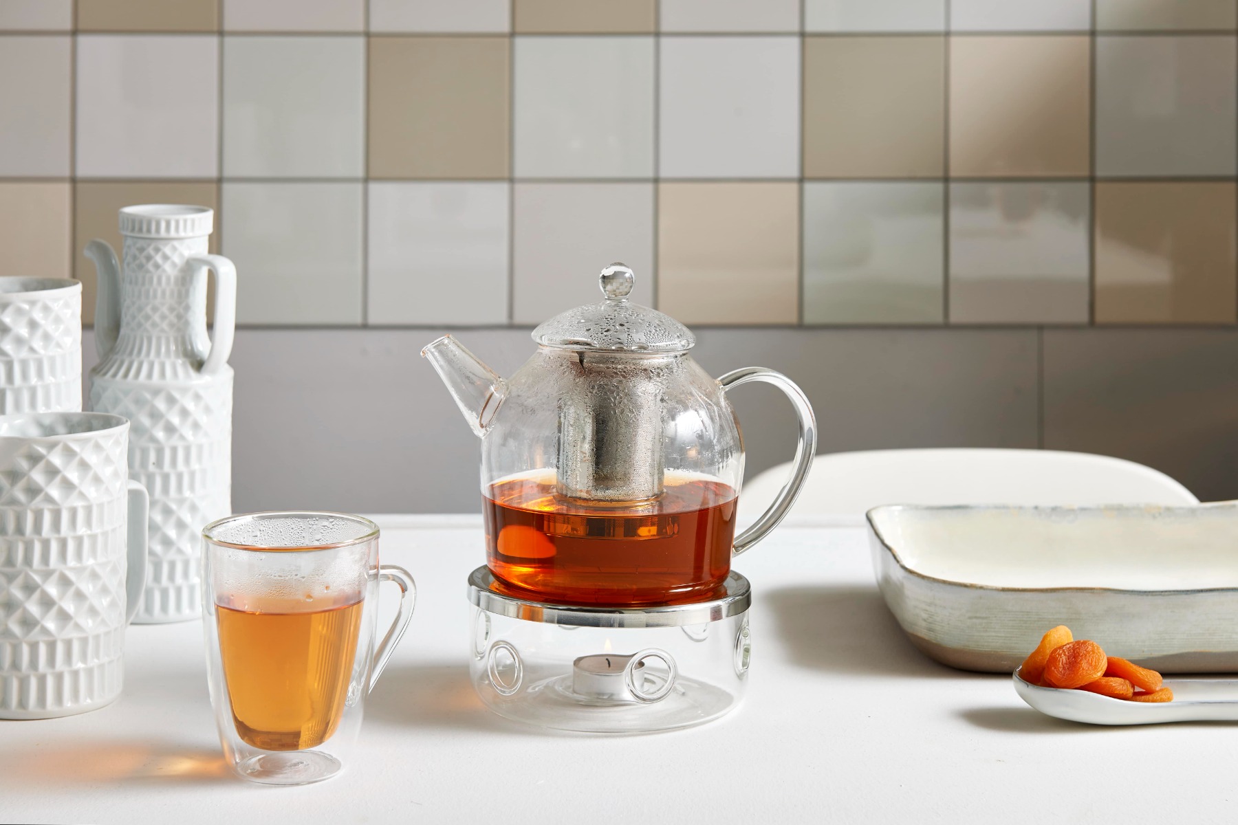 Theepot met theezeef