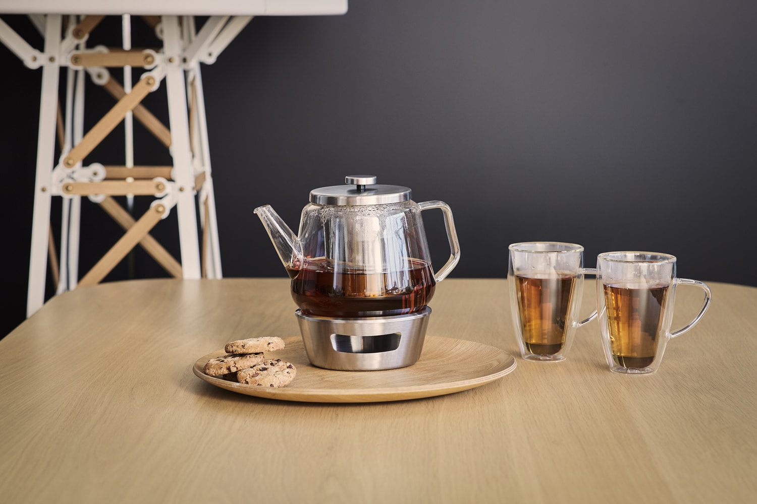 Theepot met warmhouder